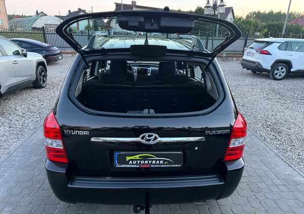 Hyundai Tucson cena 17900 przebieg: 241124, rok produkcji 2006 z Kędzierzyn-Koźle małe 742